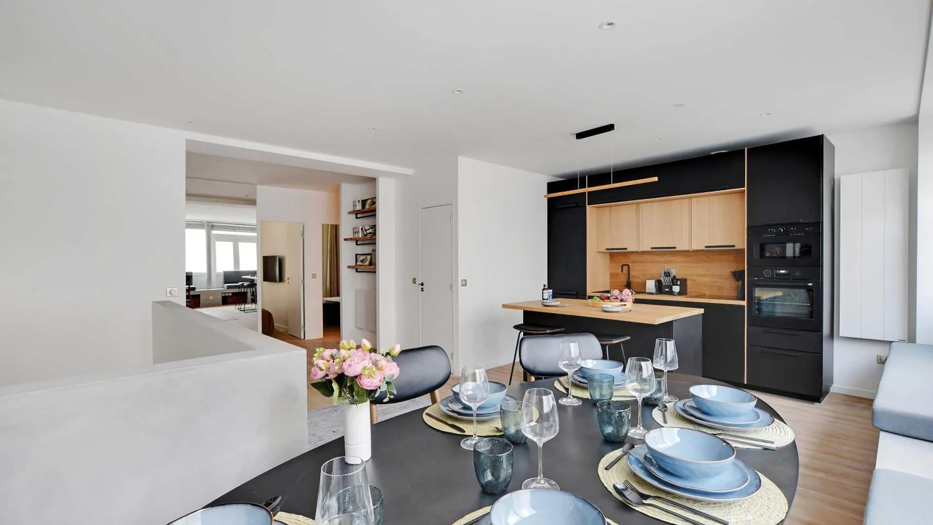 Spacious Apartment - 2Br-4P - Place De Clichy باريس
